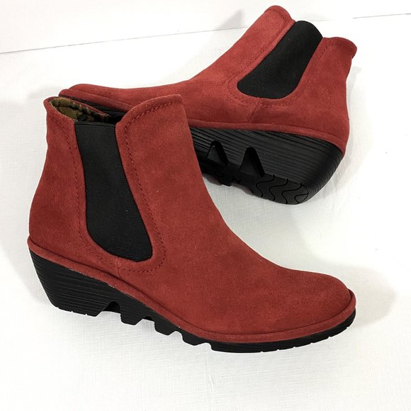 NWOT Fly London Phil Suede Wedge Chelsea Boot - Size 38 (7.5-8) - Picture 4 of 7